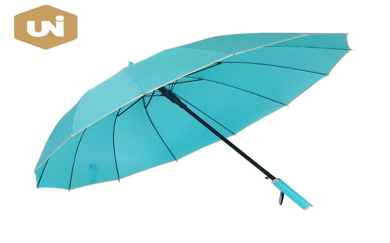 De ce japonezii folosesc adesea umbrele stick în zilele ploioase, iar chinezii le place să folosească umbrele pliabile